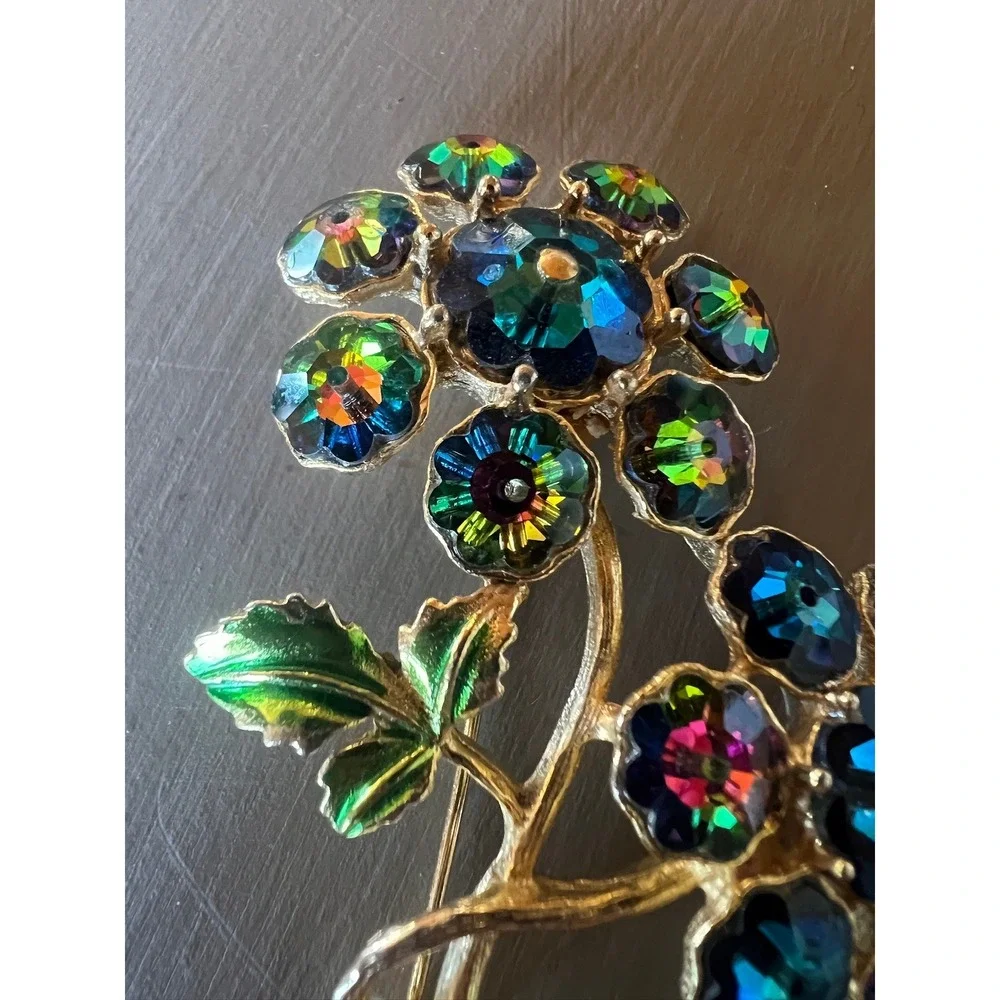 N/A gold tone